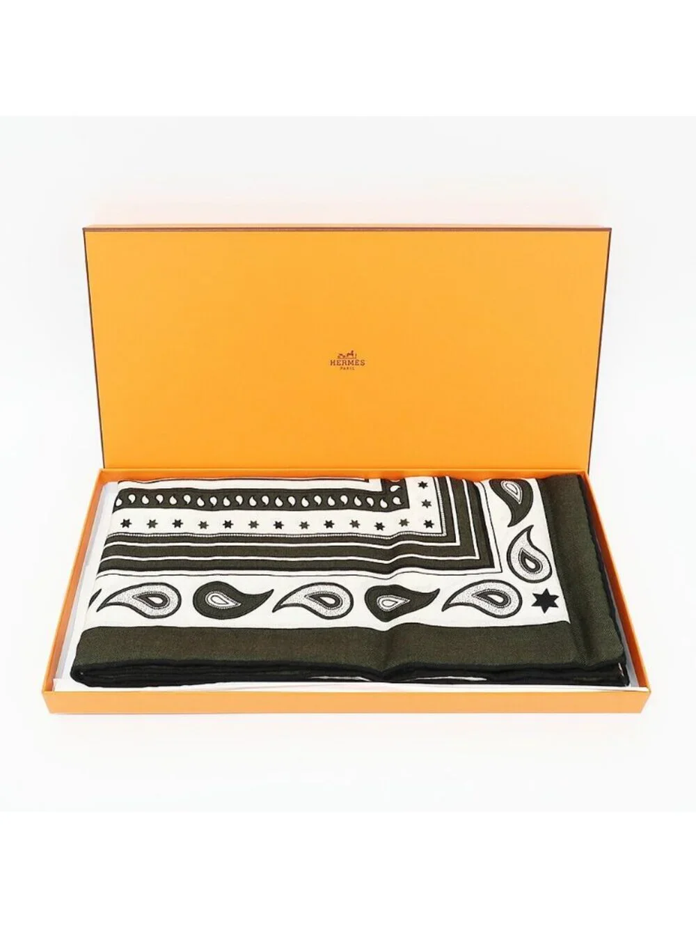 Hermes Carre Geant Grand Appara Bandana Scarf Cashmere Silk Moss Green
